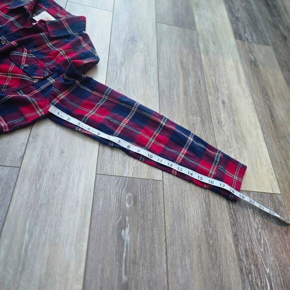 Cloudveil Mountainworks Men's Large plaid  flannel shirt button down reds blue - Picture 8 of 9